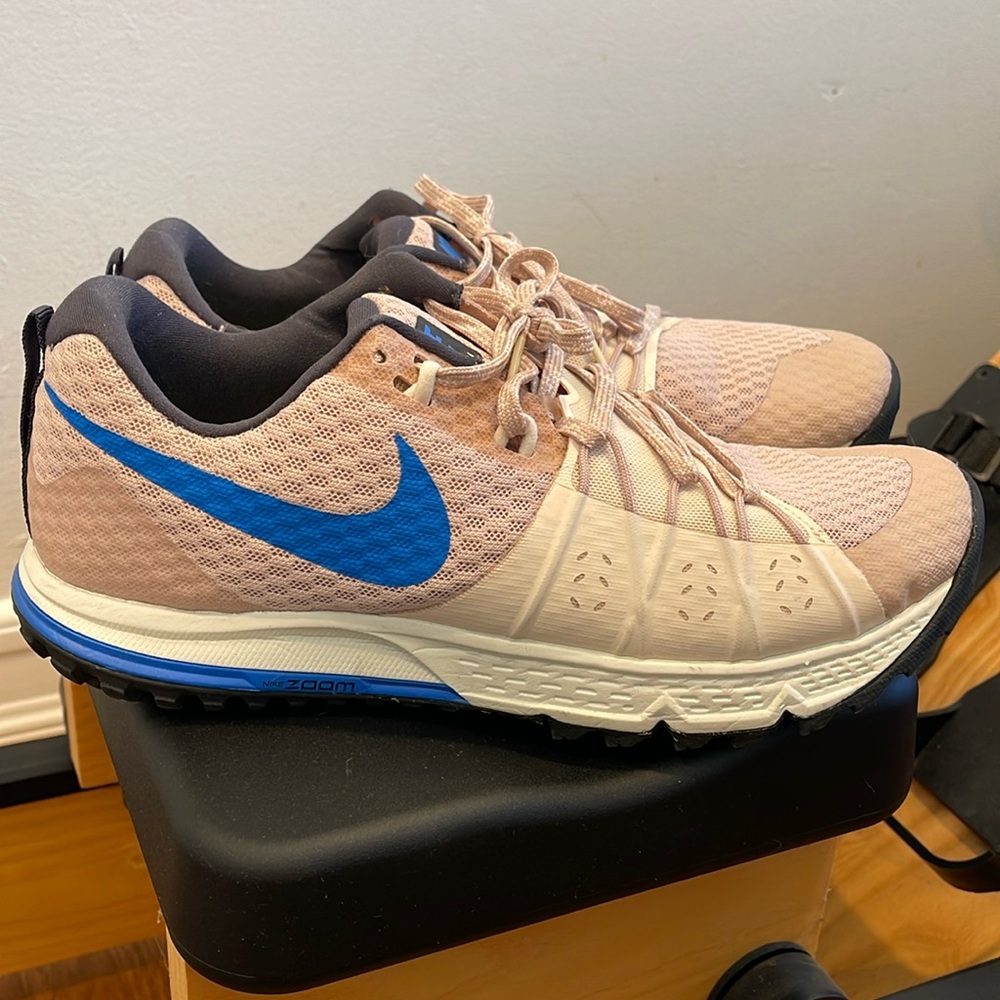 Womens Nike Zoom Wildhorse 4 Running Shoe, size 10.5. Barely worn.